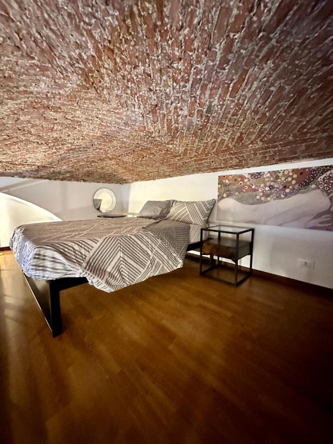 Casa Santa Chiara - Vicino Porta Susa F.S. Турин Экстерьер фото