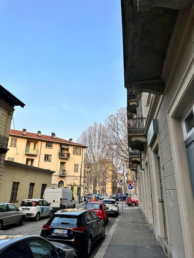 Casa Santa Chiara - Vicino Porta Susa F.S. Турин Экстерьер фото